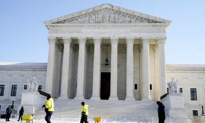 The Supreme Court in Washington on Jan. 7, 2022. (Evan Vucci/AP Photo)