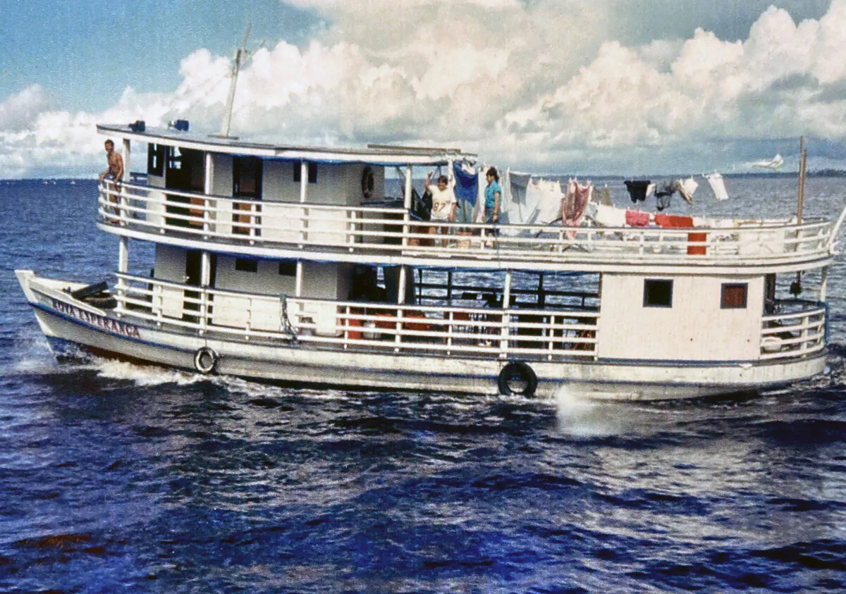 Life on the Nova Esperanza was about helping people living on the Amazon River. The Warners opened health clinics and started schools and churches. (Courtesy of David Warner)