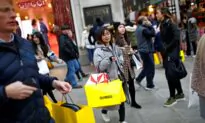 UK Retail Conditions Deteriorate in April as Sales Fall Sharply