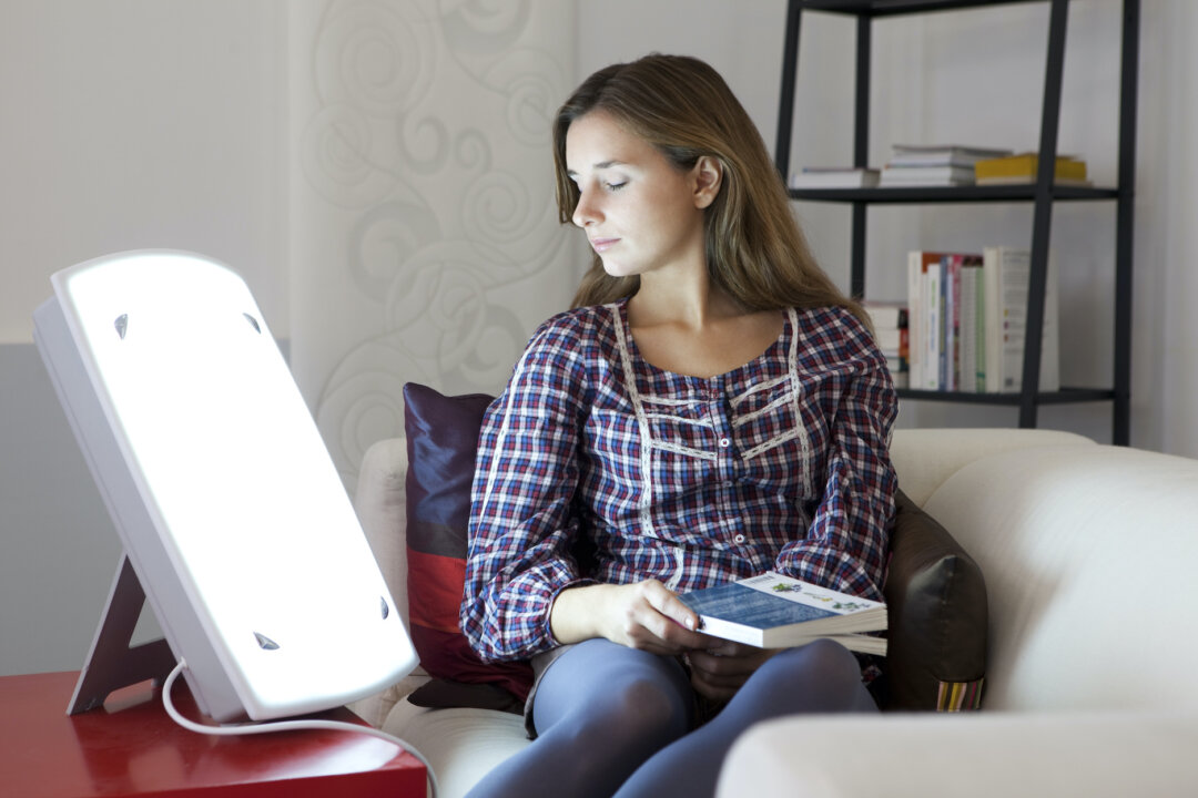 Light therapy is widely investigated for its potential to treat seasonal affective disorder. (Image Point Fr/Shutterstock)