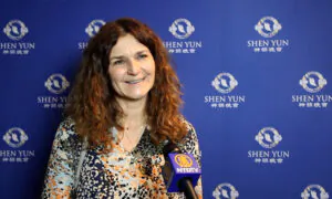 Shen Yun Showed Me the Importance of Getting Back to Our Roots, Says Marketing Specialist