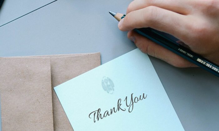 A thank you note. (GingerQuip/Pixabay)