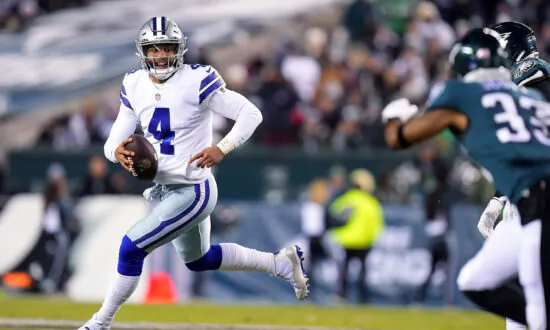 Prescott Throws 5 TD Passes in Cowboys’ Romp Over Eagles
