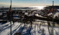 27 People Rescued From Floating Ice Chunk in Lake Michigan