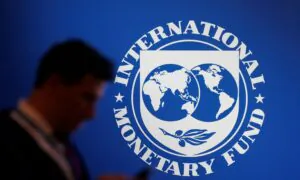 IMF Holds Press Briefing on April 2025 Global Financial Stability Report