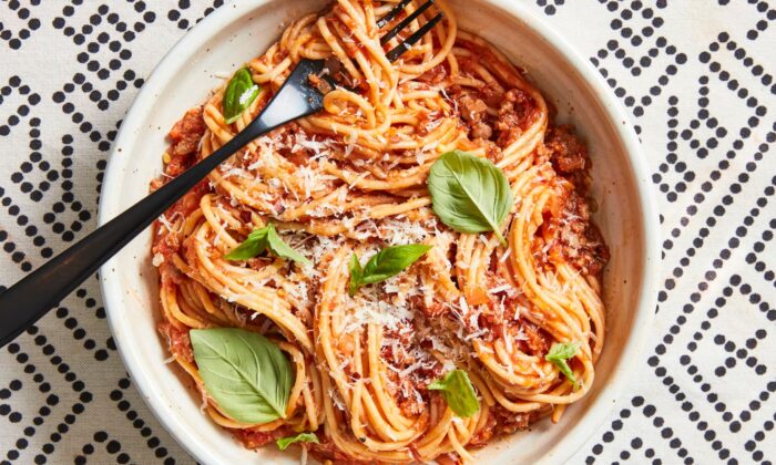 A Secret Ingredient Gives This 45-Minute Ragu All the Flavor of a Slow ...