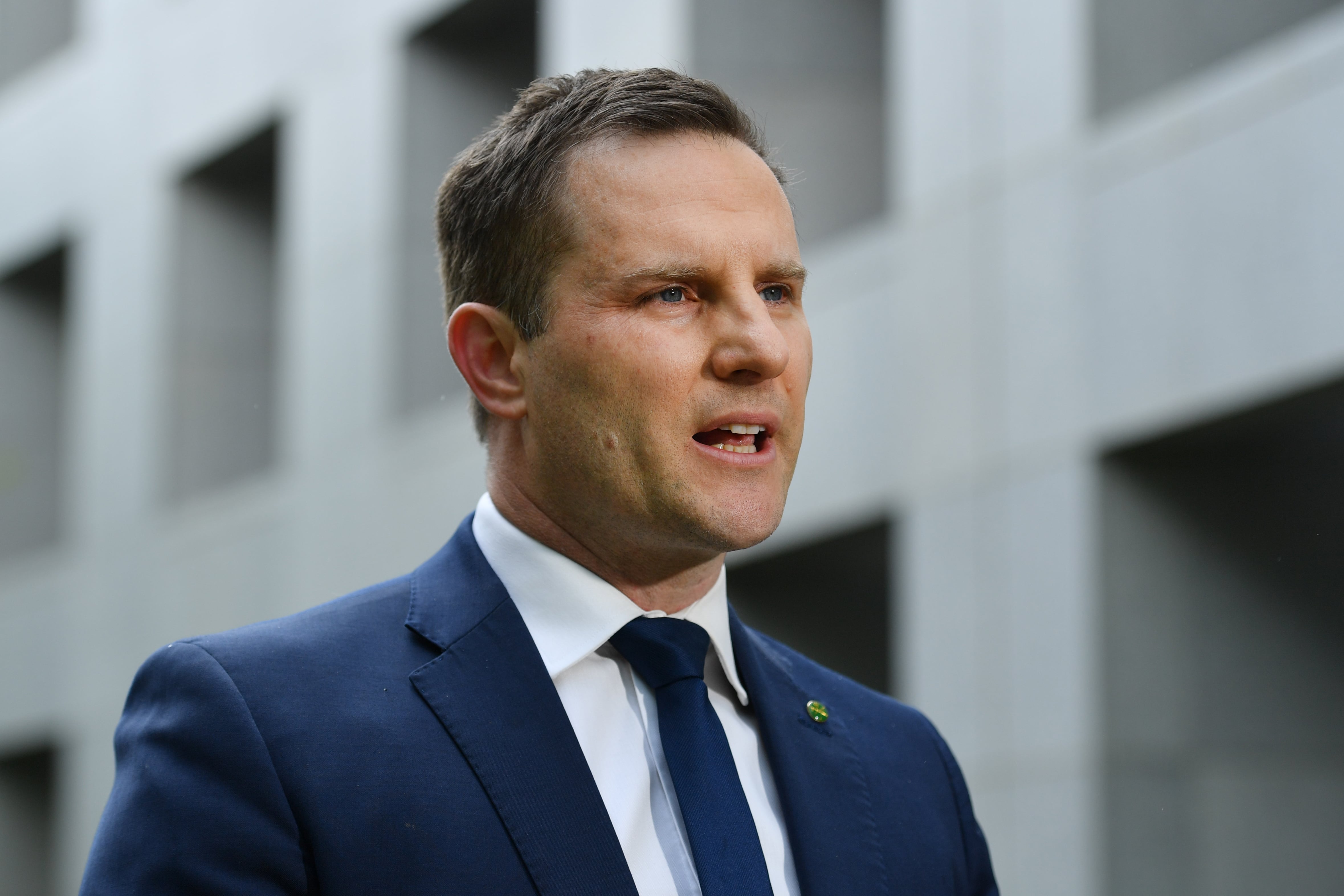 Australia to Offer 100 Visas to Skilled Refugees From Ukraine and Afghanistan - Vimarsana News