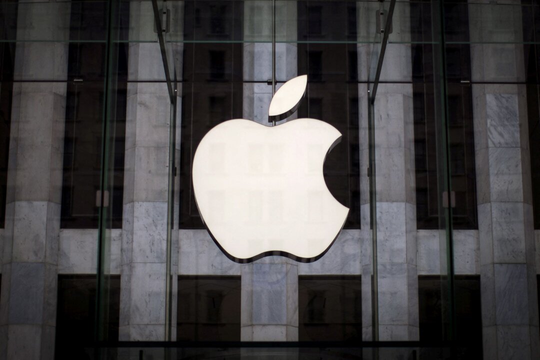 US Judge Rules Apple Violated Court Order to Reform App Store