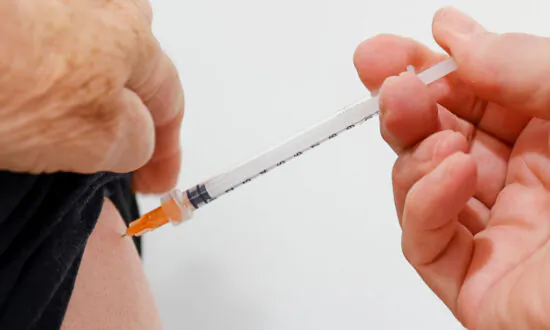 Australians Over 30 Now Eligible for Fourth COVID-19 Shot