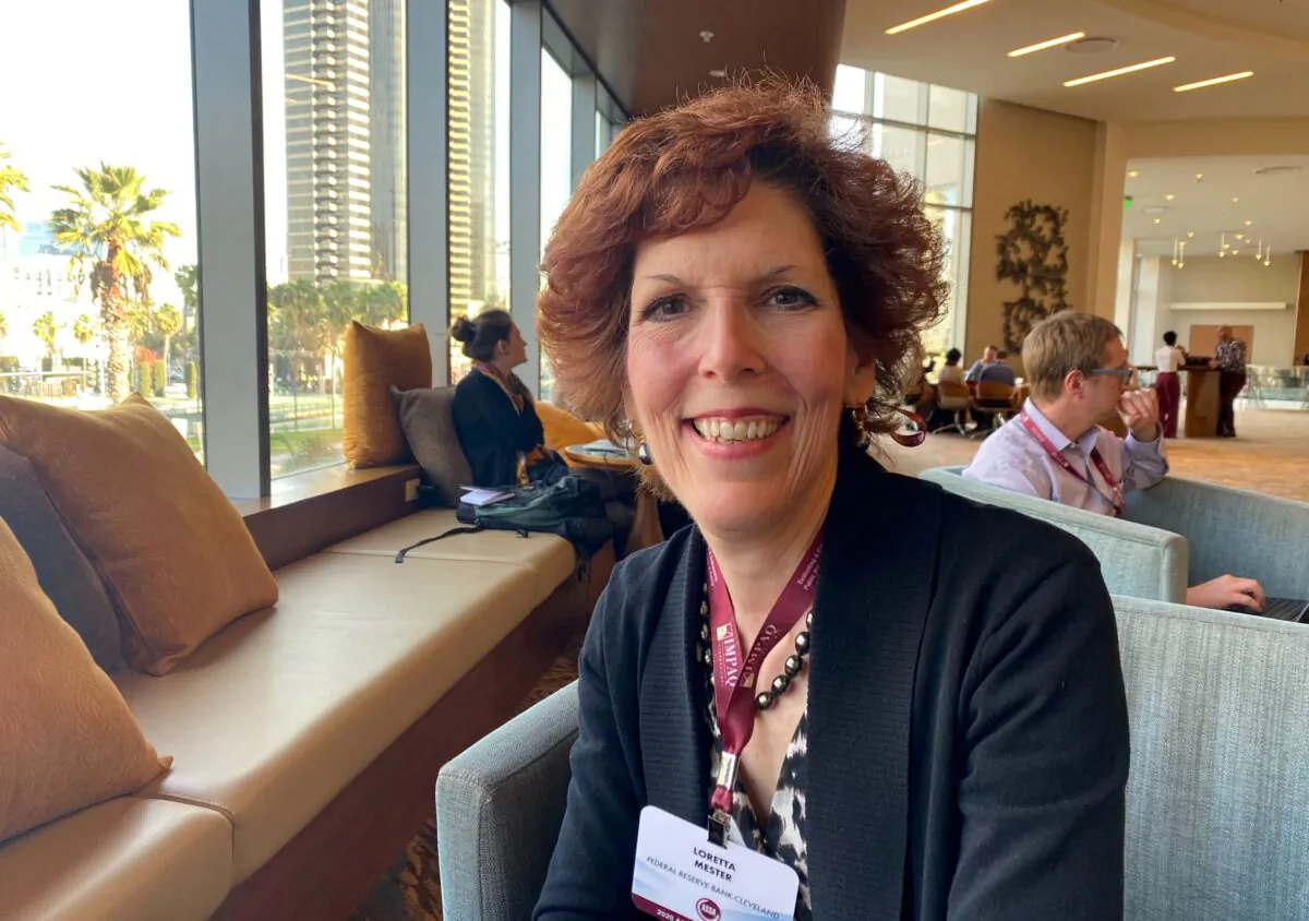 Cleveland Federal Reserve Bank President Loretta Mester poses during an interview on the sidelines of the American Economic Association’s annual meeting in San Diego, Calif., on Jan. 3, 2020. (Ann Saphir/Reuters)