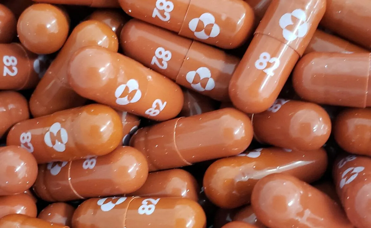 Molnupiravir, an experimental COVID-19 treatment pill, is seen in this handout photo released by Merck & Co. Inc. on May 17, 2021. (Merck & Co. Inc./Handout via Reuters)