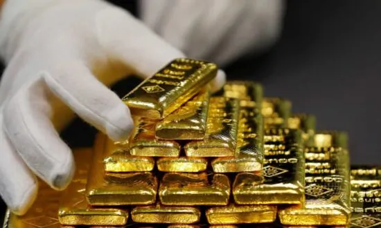 Russian Central Bank to Restart Gold Purchases From Banks