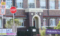 Queensland Govt Denies Teacher Vaccine Mandates Delayed Start of School Term