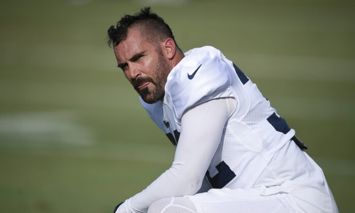 Los Angeles Rams safety Eric Weddle during an NFL football training camp in Irvine, Calif., on July 30, 2019. (AP Photo/Kelvin Kuo)
