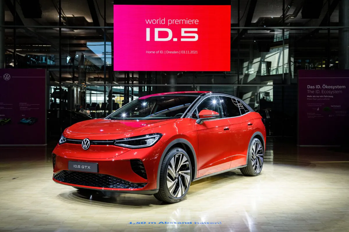 A Volkswagen ID.5 electric car is on view at the show room of German car maker Volkswagen (VW) in Dresden, eastern Germany, on Nov. 3, 2021. (Jens Schlueter/AFP via Getty Images)