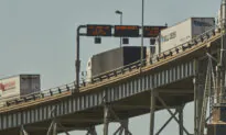 ‘It’s Misguided’: Vaccine Requirement for Truckers at Canada-US Border Disrupting Supply Chain, Critics Say