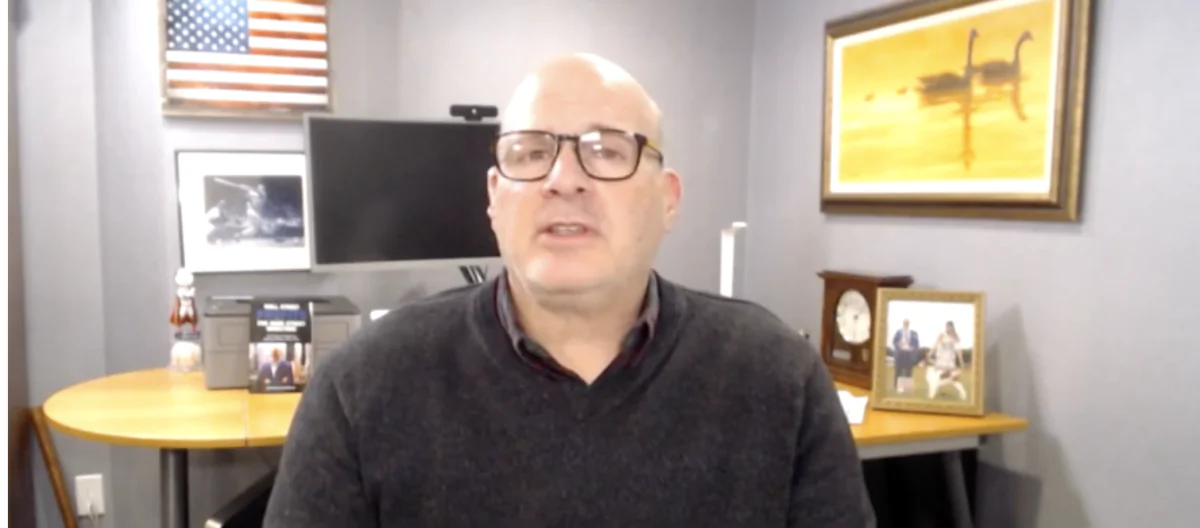 Charles Mizrahi, financial expert and author of “Wall Street Profits for Main Street Investors on Jan. 11, 2022. (NTD Capitol Report)