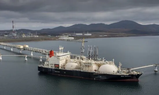 European Gas Prices Fall 30 Percent, Russia’s Gazprom Signals Uninterrupted Deliveries