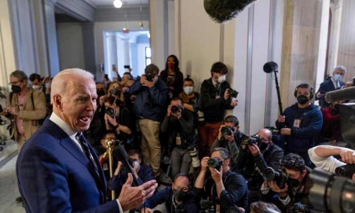 U.S. President Joe Biden addresses the media at Capitol Hill in Washington on Jan. 13, 2022. (Andrew Harnik/AP Photo)