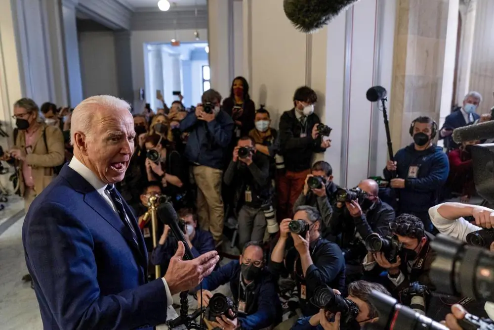 U.S. President Joe Biden addresses the media at Capitol Hill in Washington on Jan. 13, 2022. (Andrew Harnik/AP Photo)