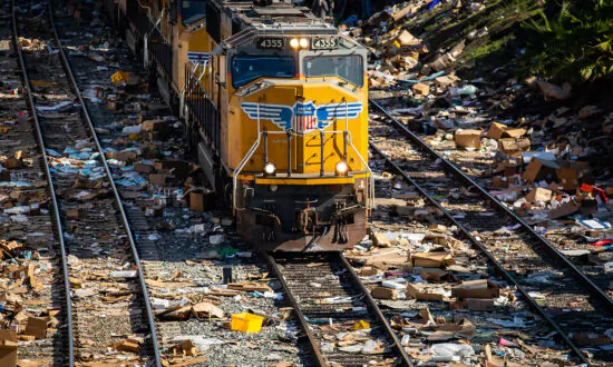 LA County Cargo Trains Raided by Thieves, 160 Percent Increase in Rail Thefts