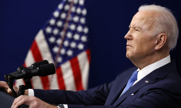 President Joe Biden delivers remarks on infrastructure in Washington on Jan. 14, 2022. (Chip Somodevilla/Getty Images)