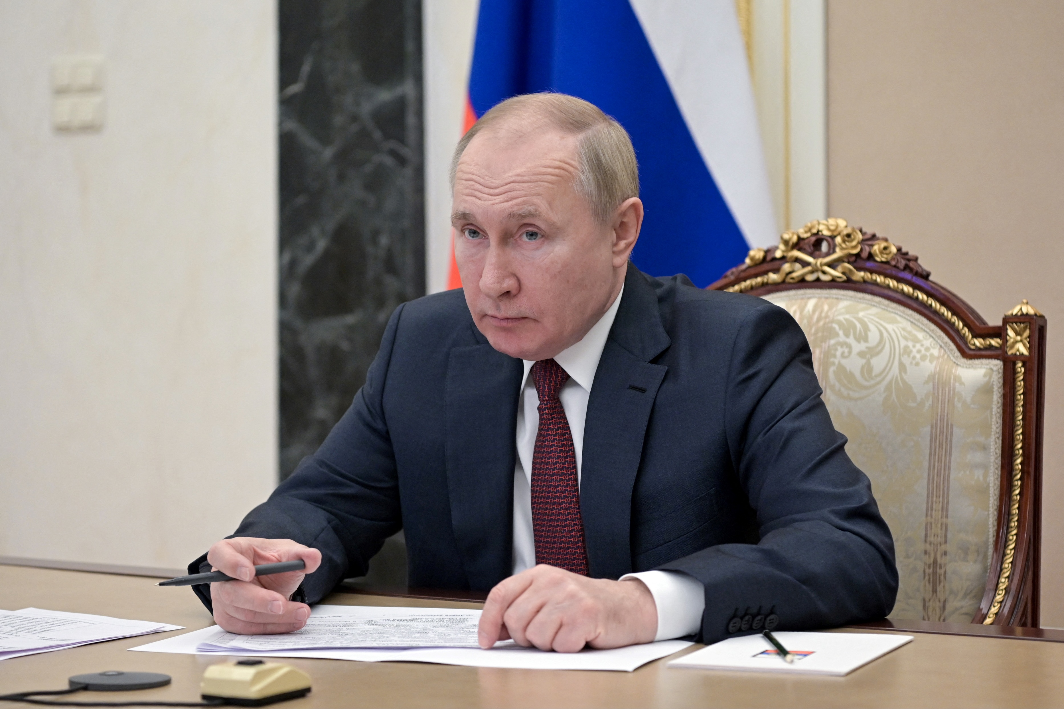 Capitol Report (Feb. 4): Russia Accused of Creating False Flag Attack - Vimarsana News