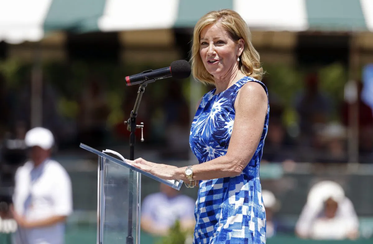 Chris Evert speaks during the induction ceremony at the International Tennis Hall of Fame in Newport, R.I., on July 12, 2014. (Michael Dwyer/AP Photo)