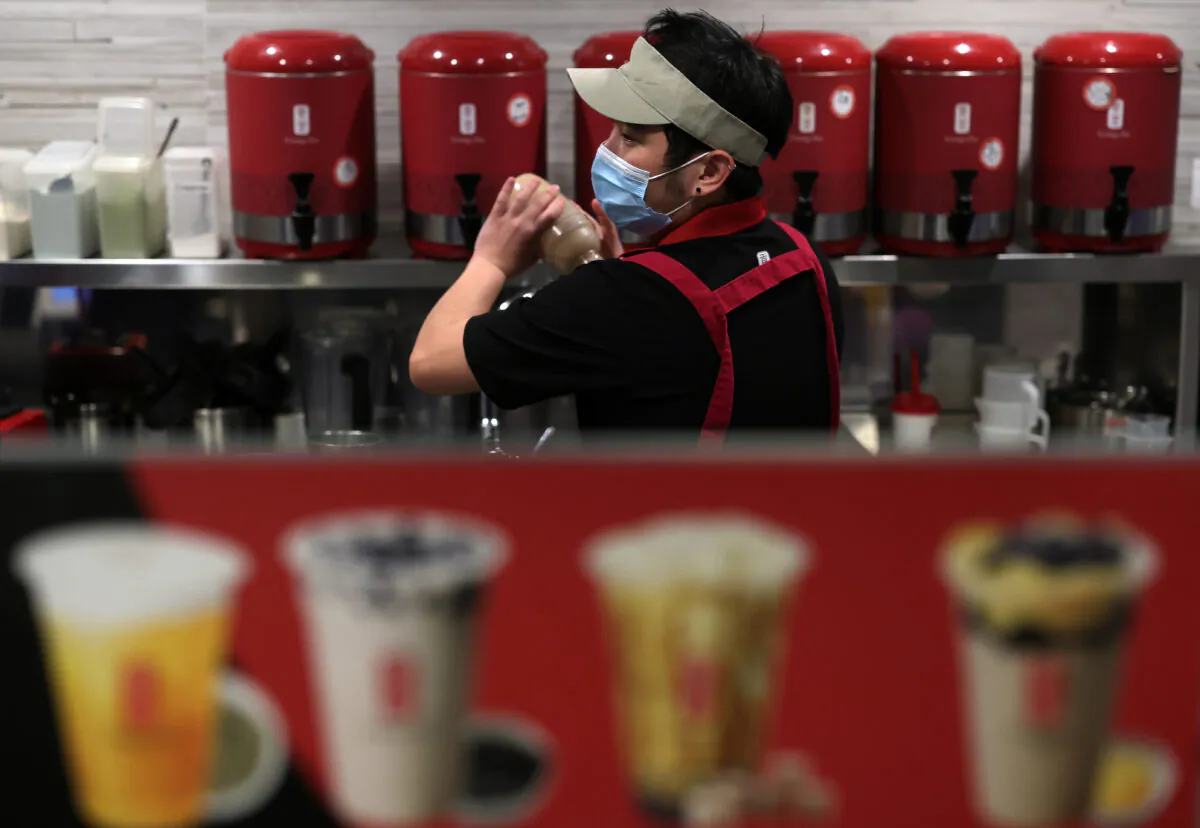 A man makes a drink at Gong Cha in Washington in a file photograph. (Alex Wong/Getty Images)