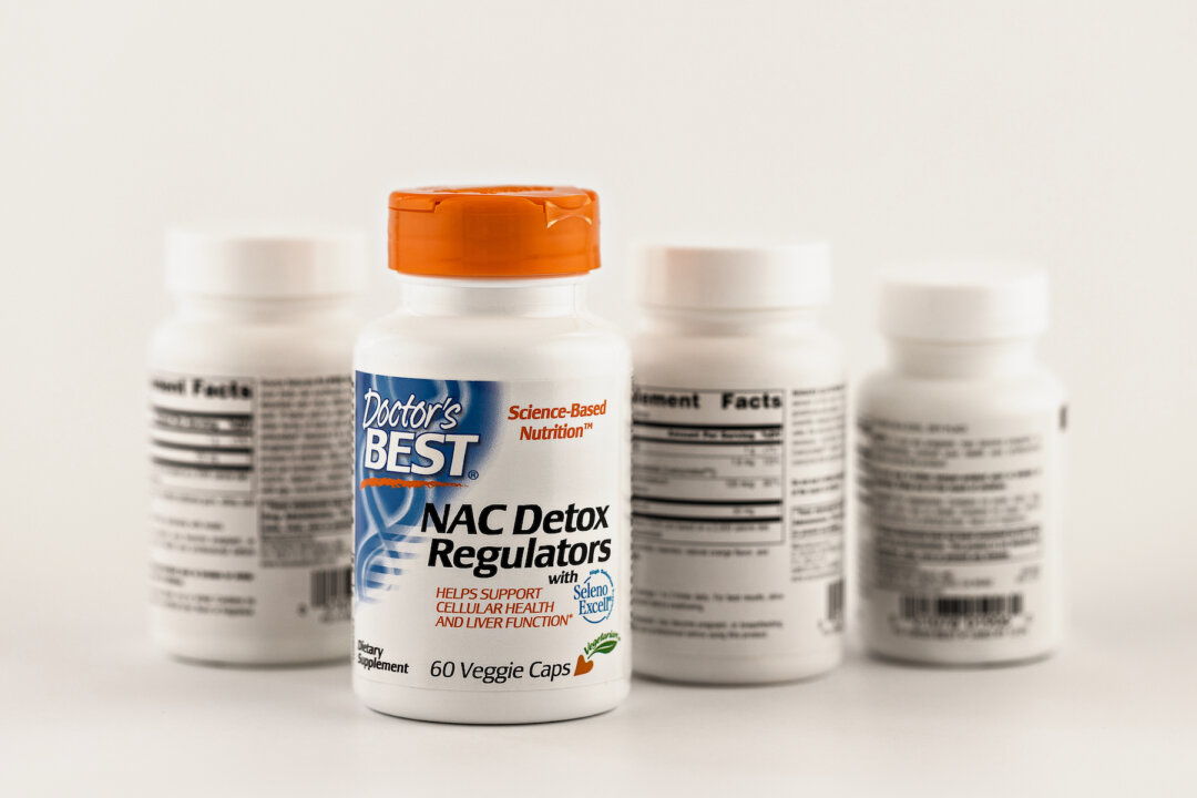 Novosibirsk,Russia - July, 16 - 2021: n-acetyl cysteine (NAC) capsules in the jar. dietary supplement By photo_gonzo/Shutterstock