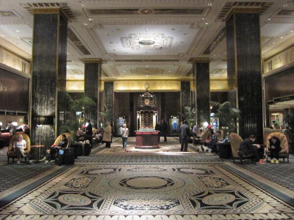 Waldorf_Astoria,_NY-interior