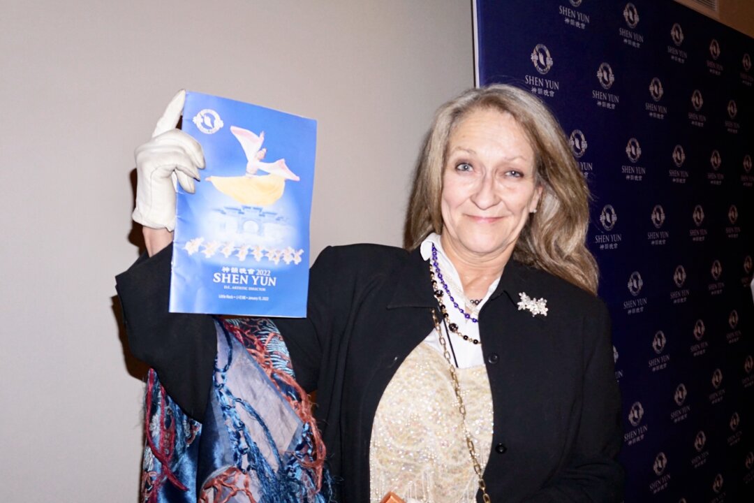 Susan Kol Margan at the Shen Yun Performing Arts performance at Robinson Performance Hall, in Little Rock, on Jan. 15, 2022. (Sally Sun/The Epoch Times)