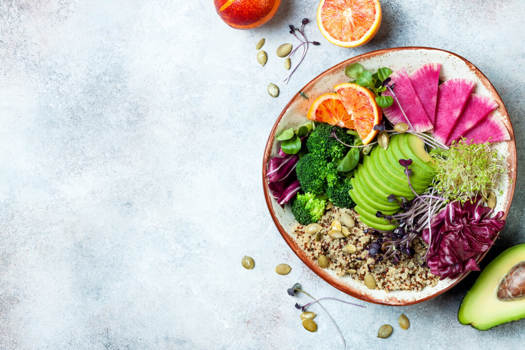 If you want to stay healthy and lose weight, it's not just the quantity of calories that matters, but the quality of those calories.(zarzamora/Shutterstock)