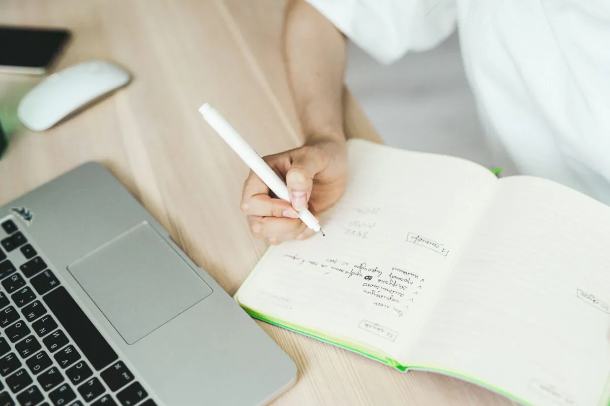 If you have given a client great service, they know they can trust you. (SHVETS production via Pexels)