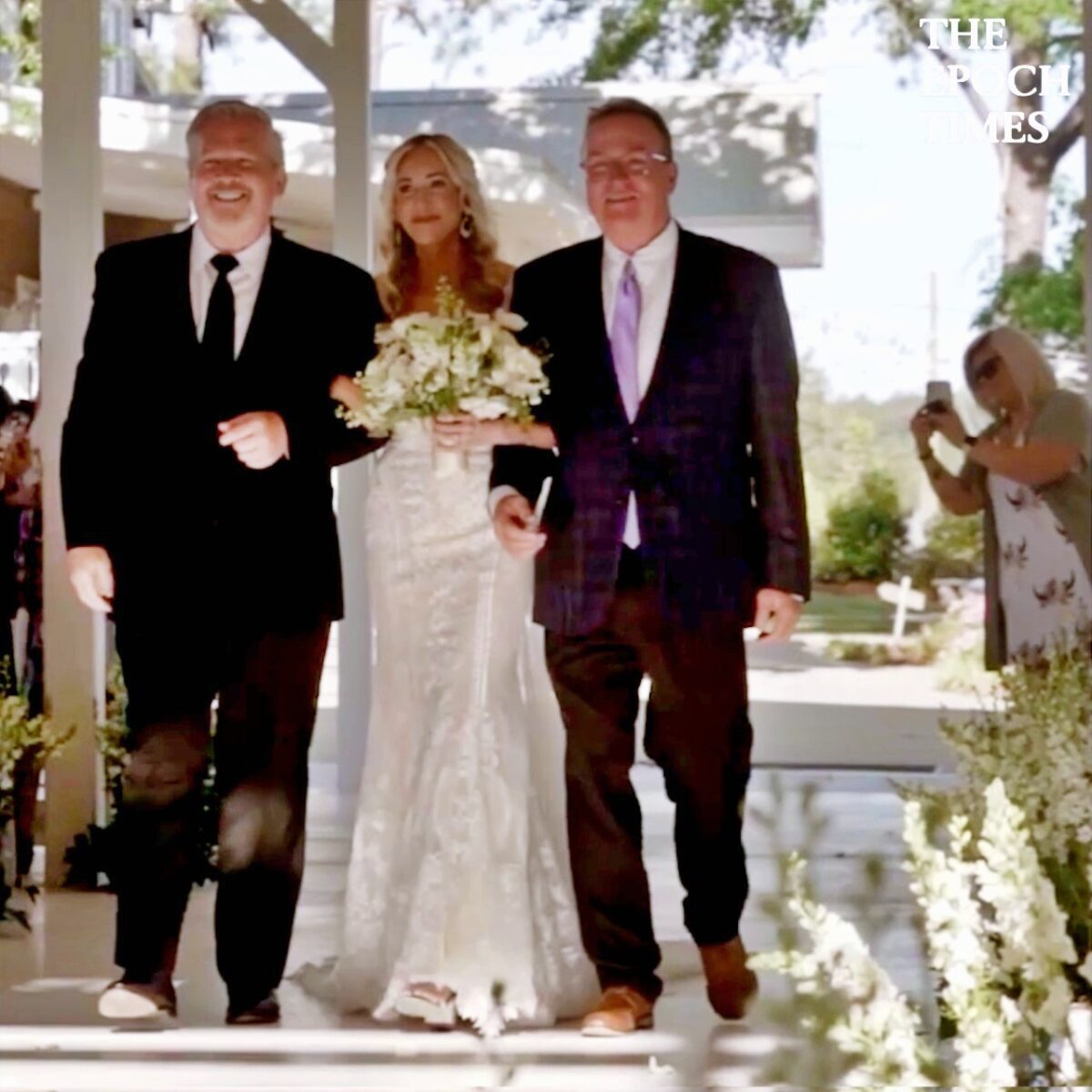 Brides Father Invites Stepdad To Walk Her Down The Aisle