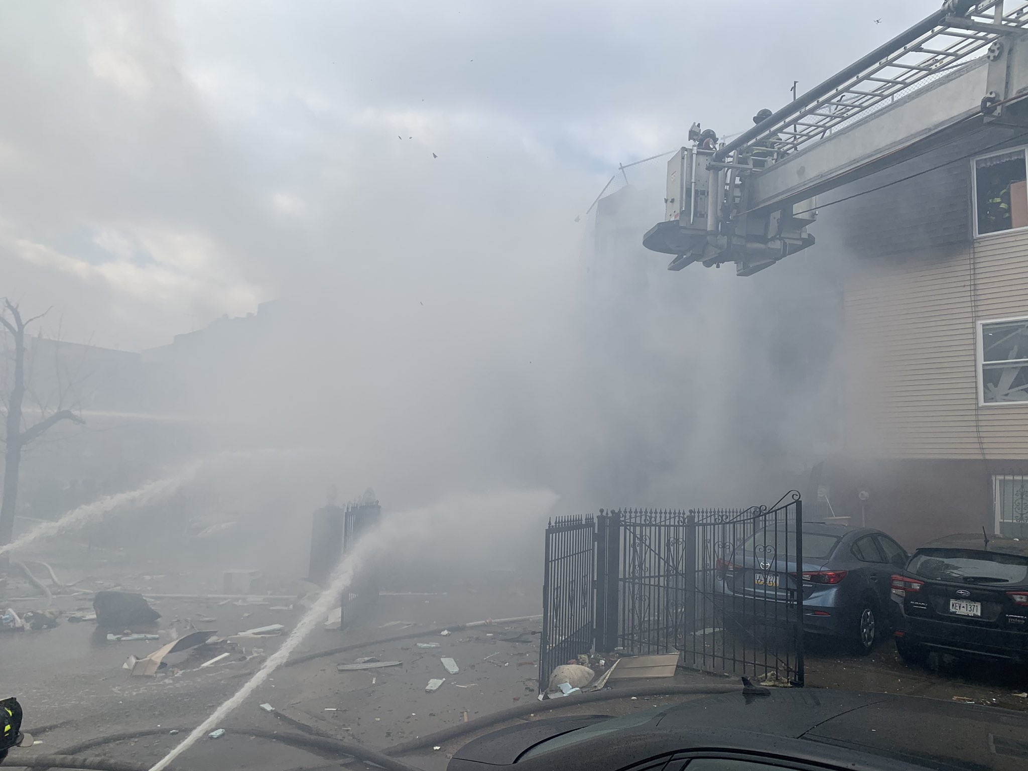 One Dead, 9 Injured in New York City Fire Explosion - Vimarsana News
