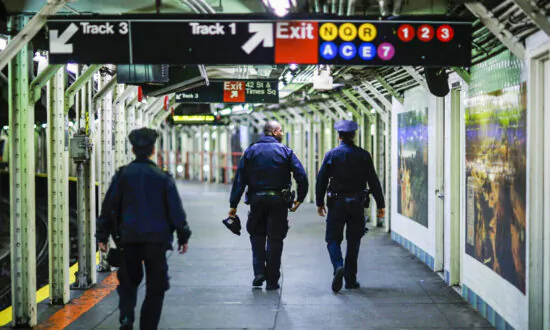Woman Killed in Apparent Subway Shove at Times Square