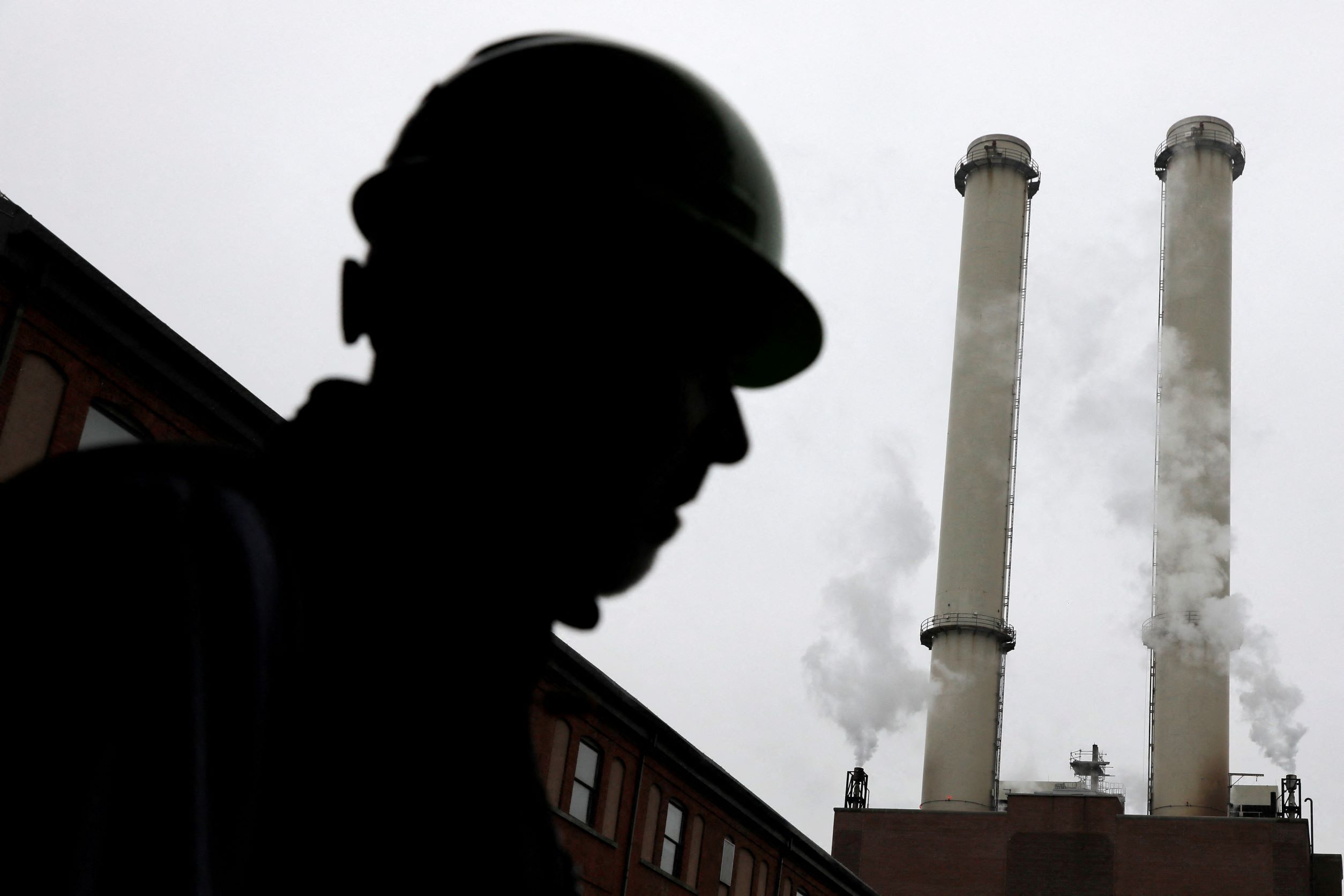 New York State Factory Activity Slumps in January Amid Omicron Surge - Vimarsana News