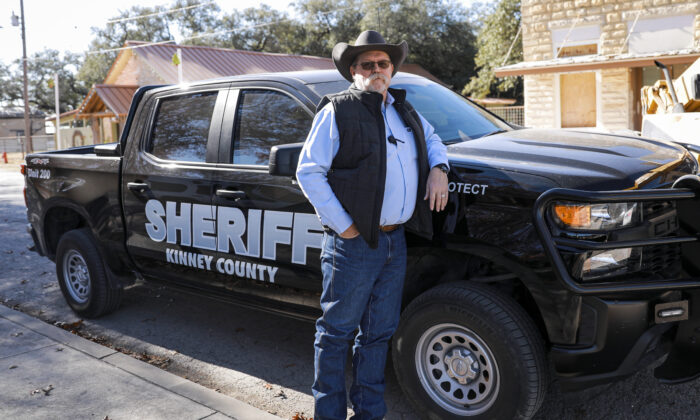 Kinney County Sheriff Brad Coe in Brackettville, Texas, on Jan. 18, 2022. (Charlotte Cuthbertson/The Epoch Times)
