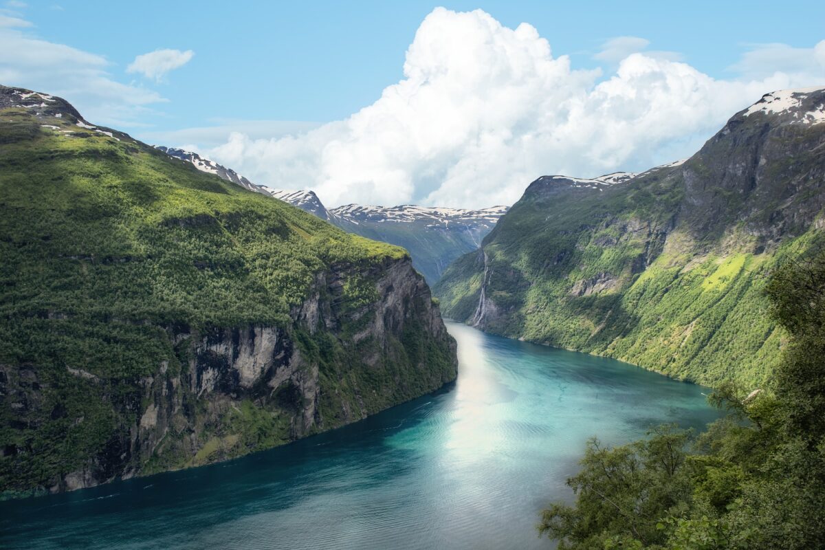 Stunning Fjord in Norway. (ELG21/Pixabay)