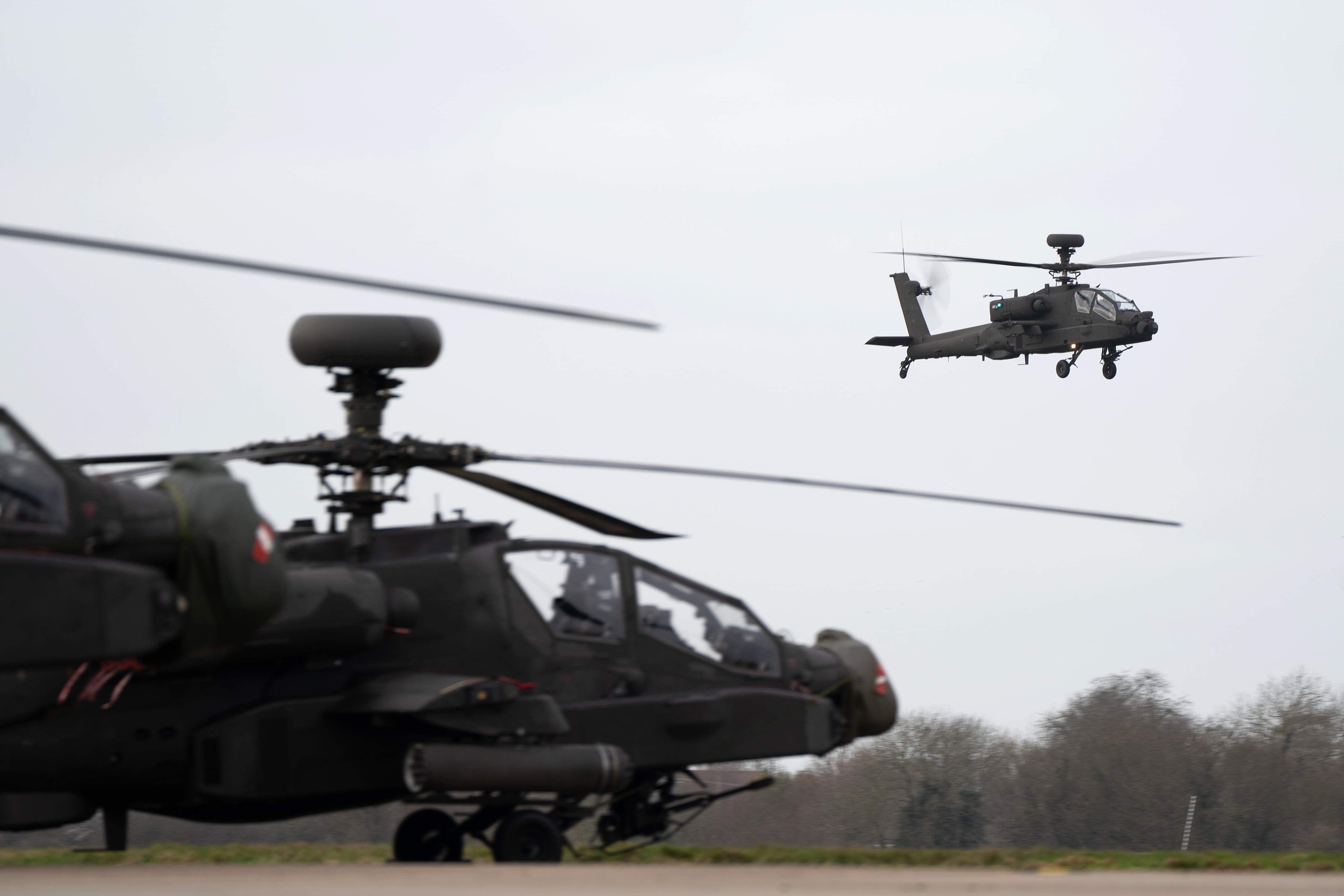 Army Grounds All Non-Critical Aircraft Following Deadly Helicopter Crash - Vimarsana News