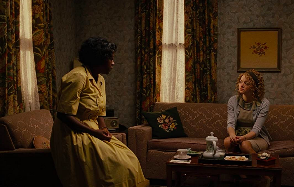 black and white women talk in THE HELP