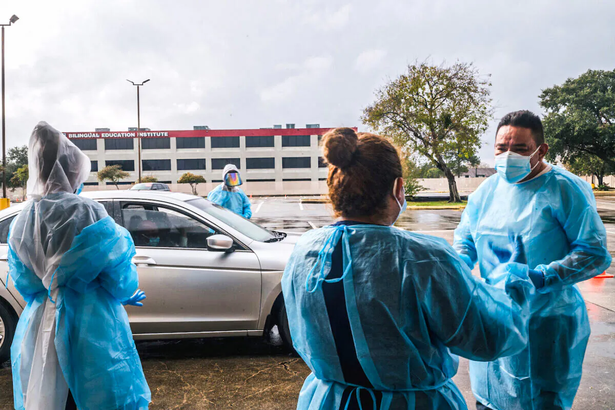 Nurses in Houston, Texas, on Jan. 8, 2022. (Brandon Bell/Getty Images)