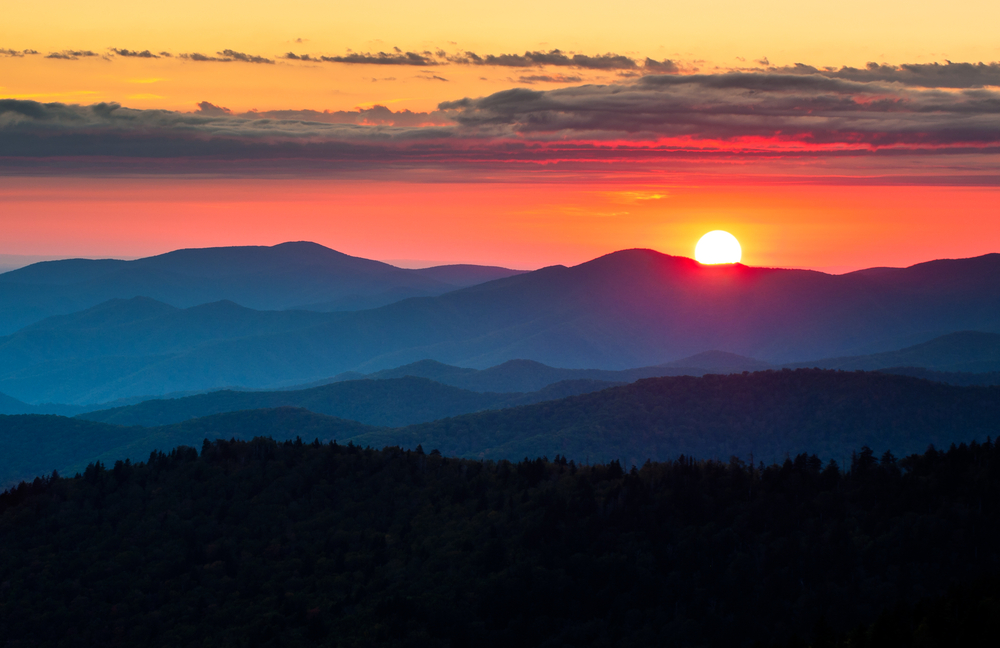 Sunset falls over the Great Smoky Mountains. (Dave Allen Photography/Shutterstock)