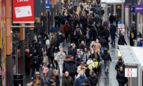 UK Shoppers Slash December Spending After Earlier Xmas Spree, Omicron