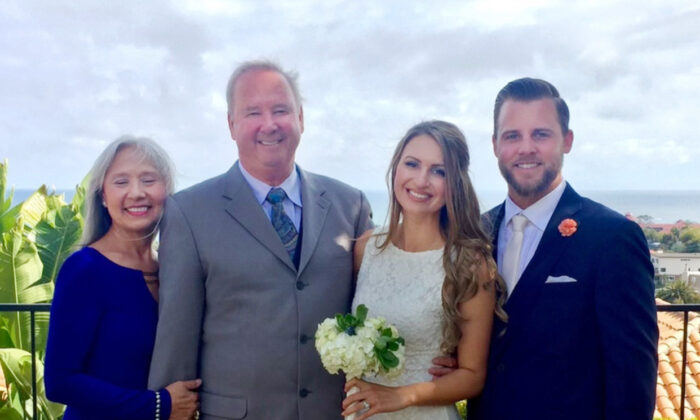 (L–R) Linda and Stephen Judge with Stephen's daughter, Caitlin, and her husband, Jeff, at their 2016 wedding. (Courtesy of Caitlin Judge Treister)