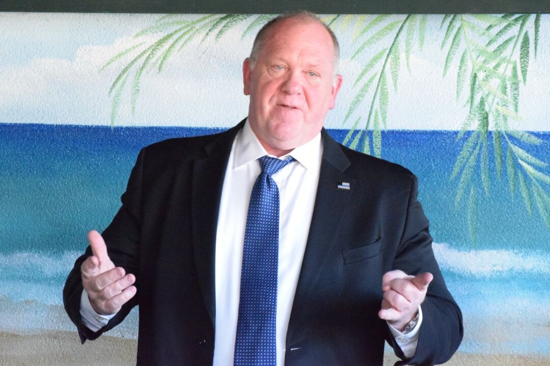 Former ICE Head: Throngs of Illegal Immigrants Allowed in US for Political Power