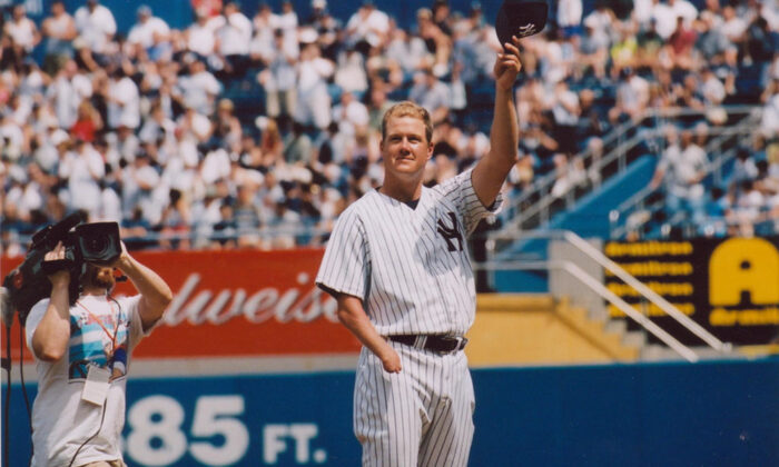 Jim Abbott acknowledges the crowd at Yankee Stadium. (Courtesy of jimabbott.net)