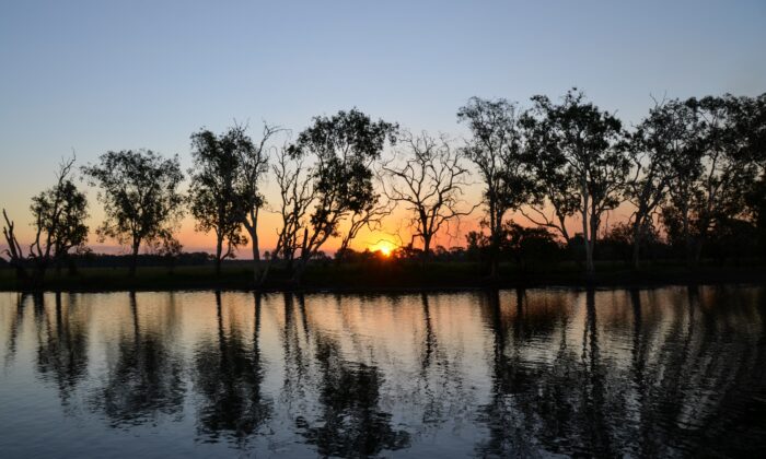 Sunset at Yellow Water in Kakadu National Park, Australia. (pen_ash/Pixabay)