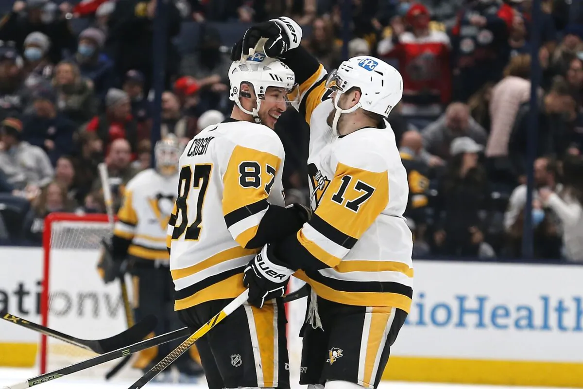 Pittsburgh Penguins center Sidney Crosby (87) celebrates his hat trick during the third period against the Columbus Blue Jackets at Nationwide Arena. (Russell LaBounty/USA TODAY Sports via Field Level Media)